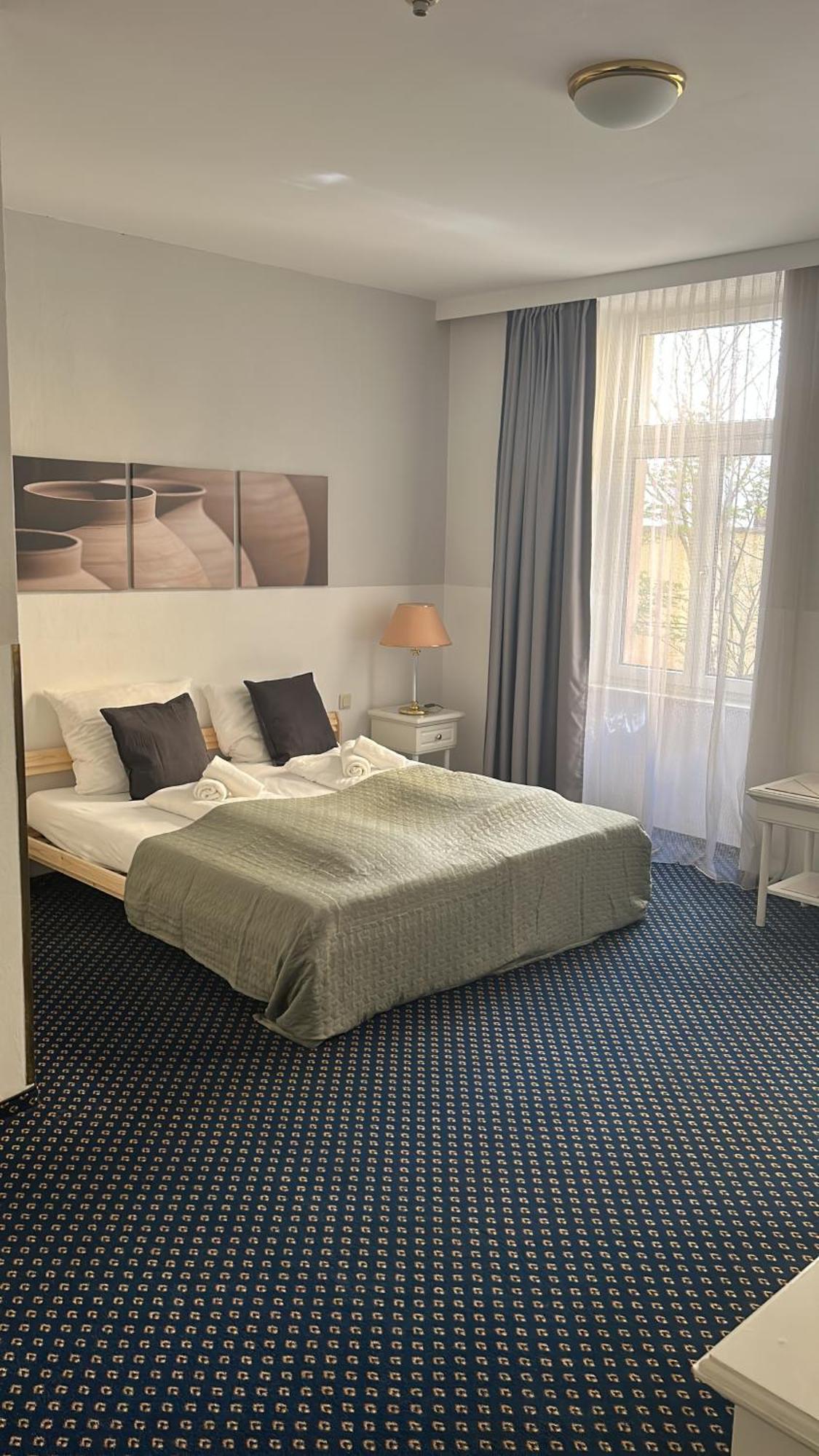 Self-Check-In Hotel Adlon Vienna Exterior photo